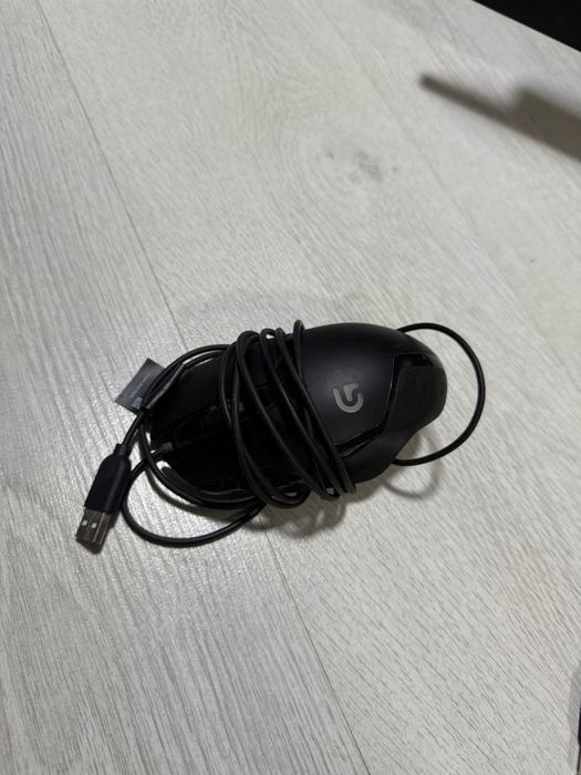 Vând 3 Mouse uri Gaming + MousePad