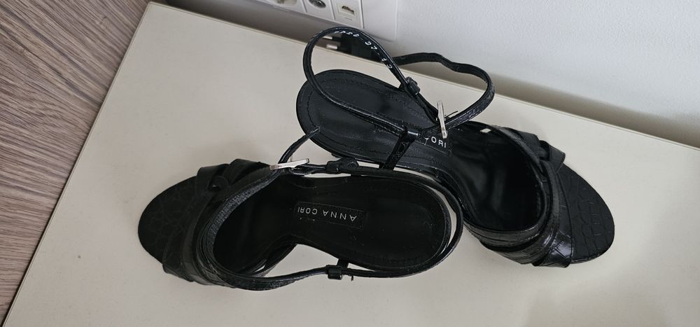 Vand sandale EPICA, Mamzelle si Anna Cori