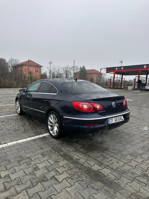 Vand sau schimb passat cc