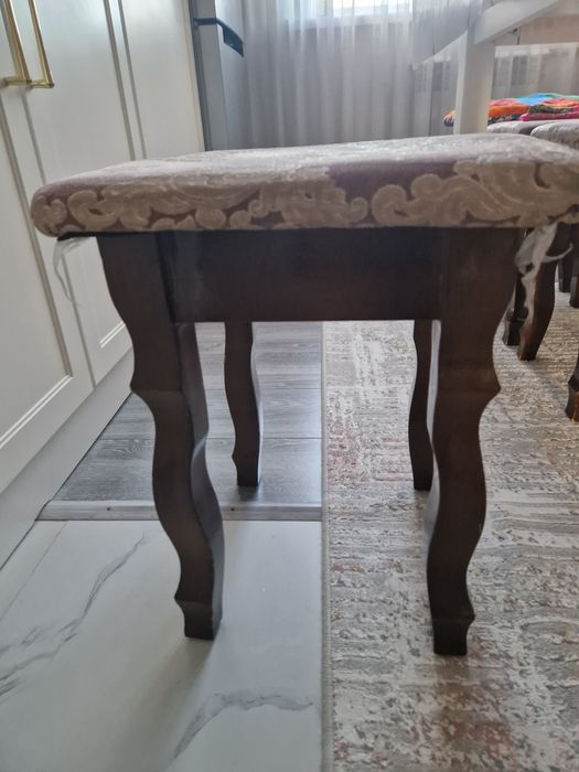 Сткля табуретка, в отличном состояние