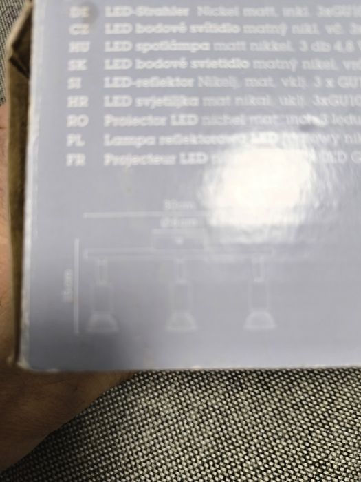 Vând corp iluminat cu led nou