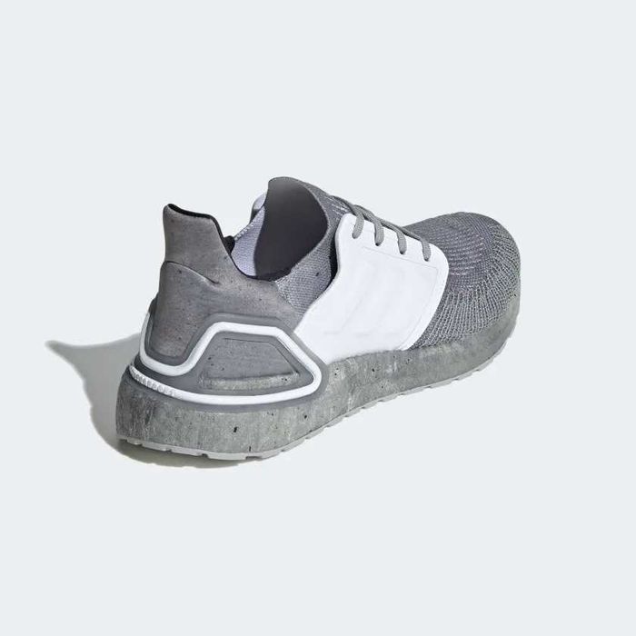 Оригинални маратонки *ADIDAS ULTRABOOST 20 James Bond 007 * EU40