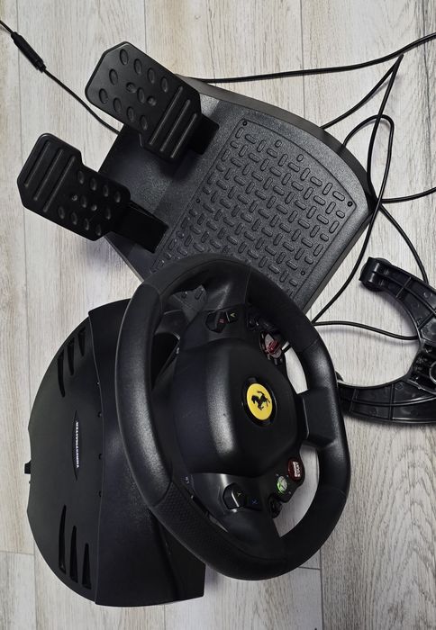 Volan Xbox 360 Thrustmaster
