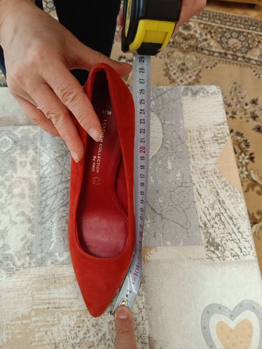 Дамски обувки с ток официални