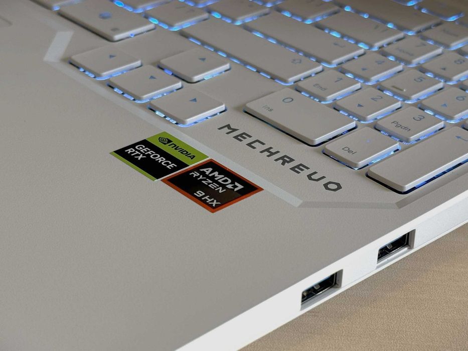 Бартер!МОЩЕН! 300hz/ 16 Ядрен Ryzen 9 / RTX 5060 / WQXGA