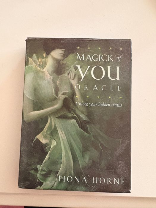 Оракулски (гадателски) карти