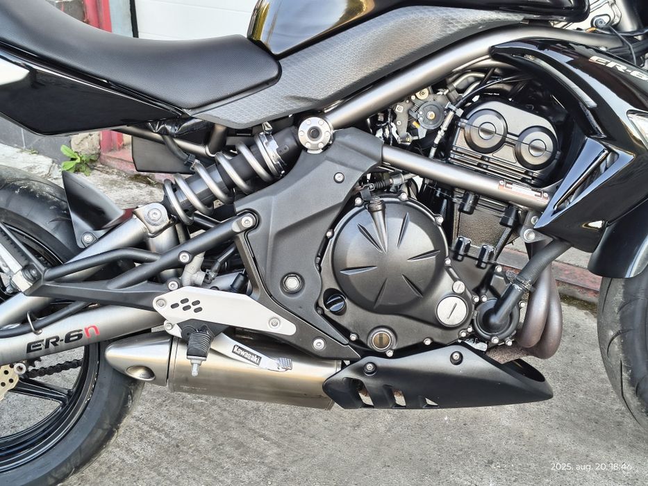 Vand Kawasaki ER6N 2011