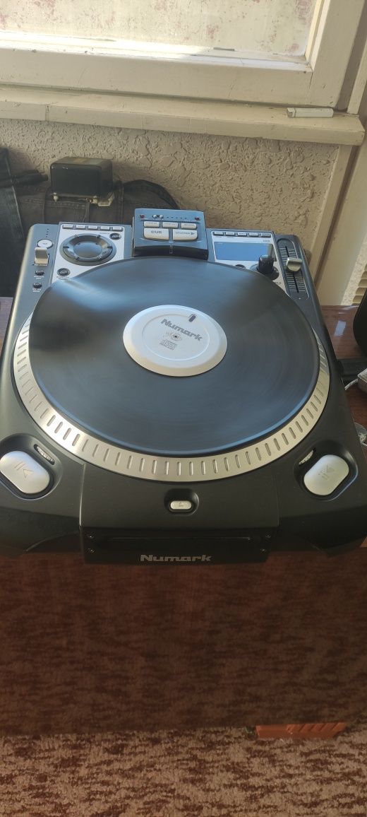 Numark CDX Плеър