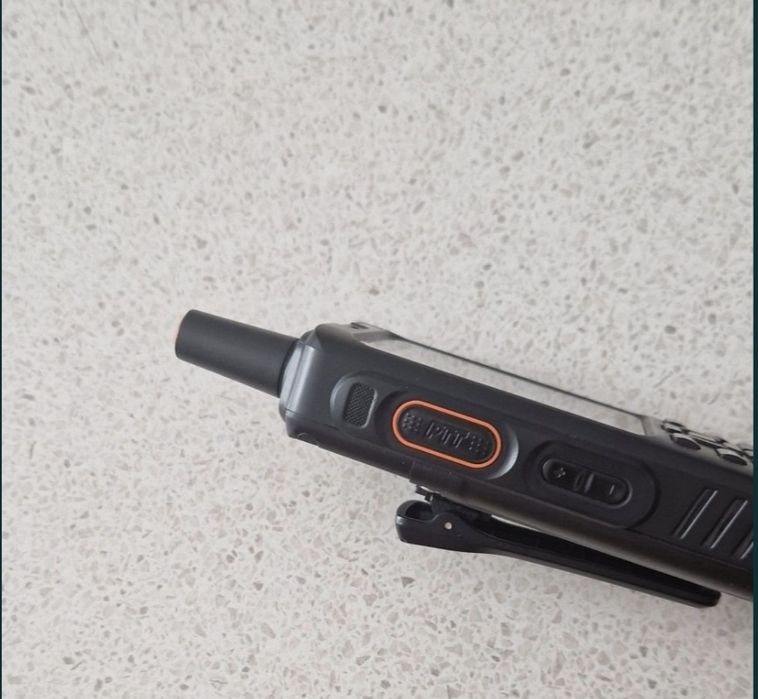 Wniwa F40 4G Zello