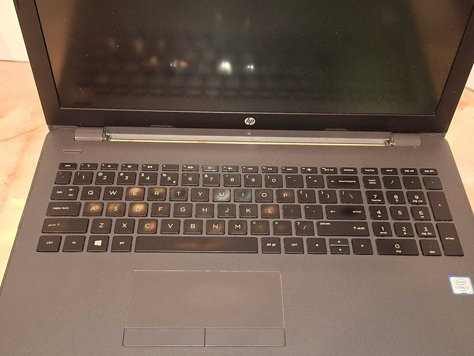 Laptop HP 3168 NGW  pentru piese tastatura defecta si lipsa baterie