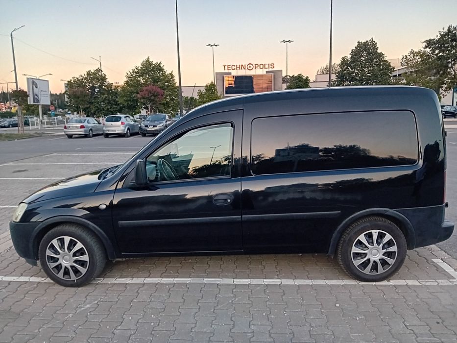 Продава Опел комбо 1,6