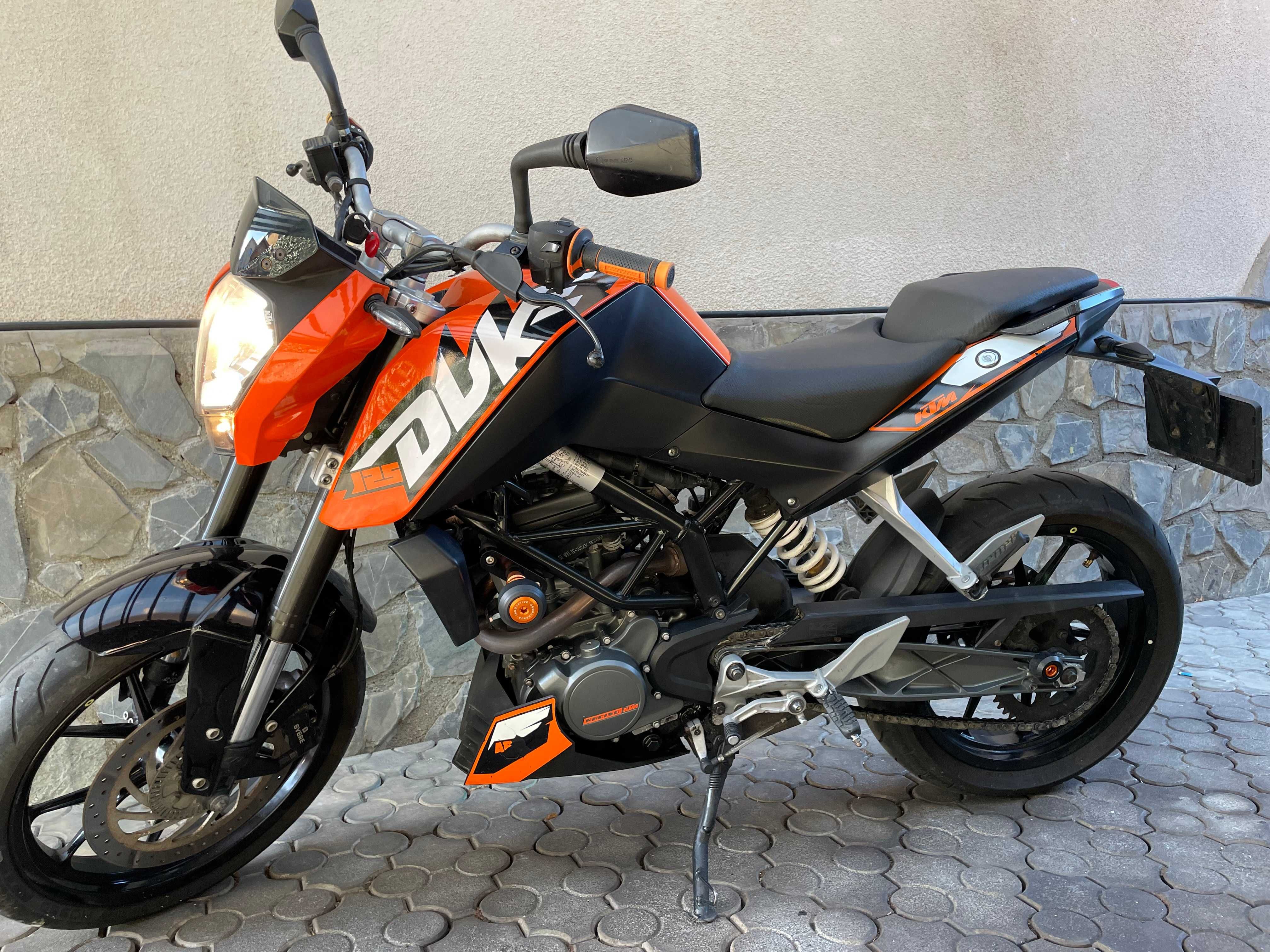 KTM Duke 125cc 2016 A1 + Cadou