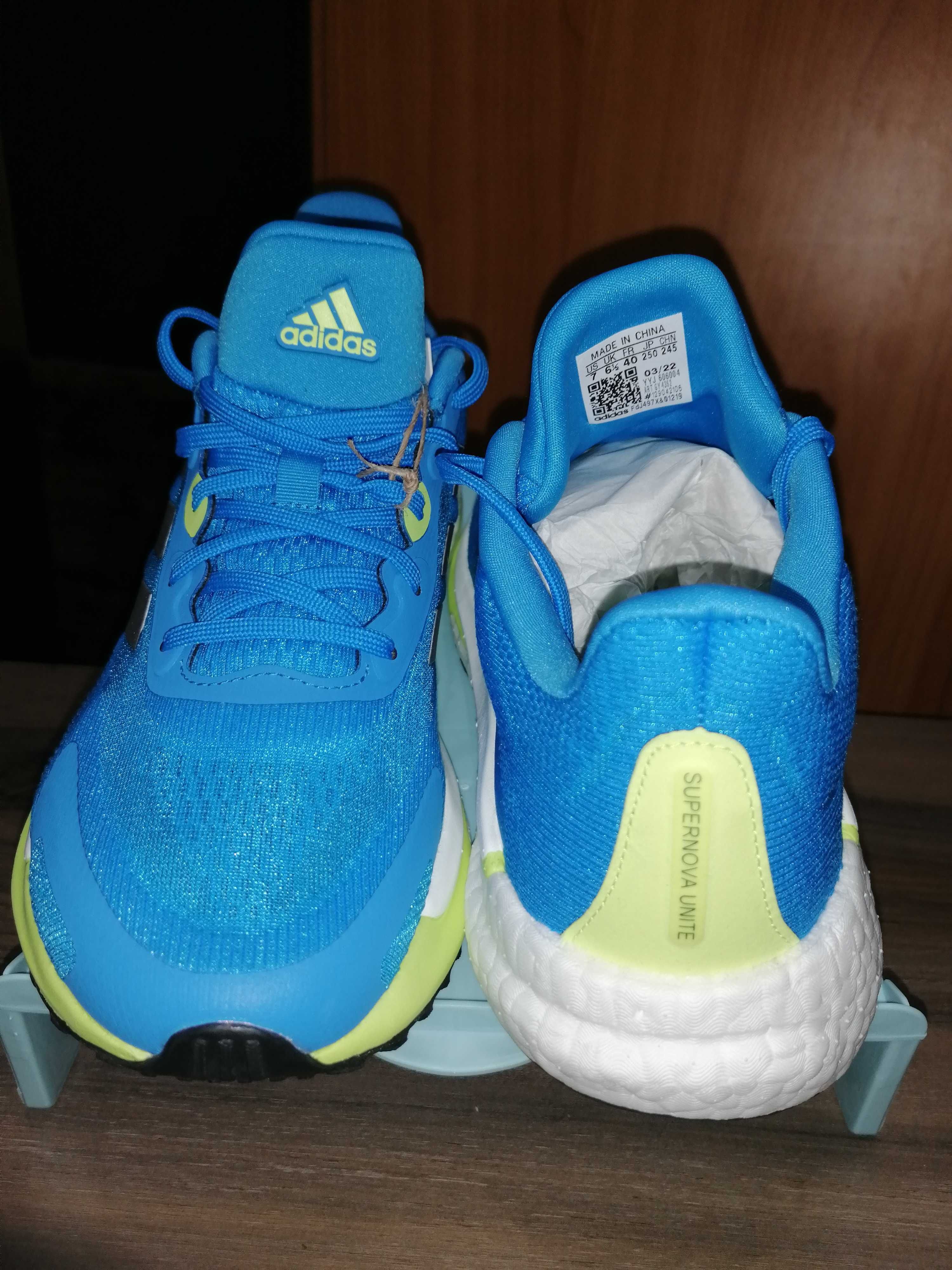 Adidași Adidas Supernova Unite