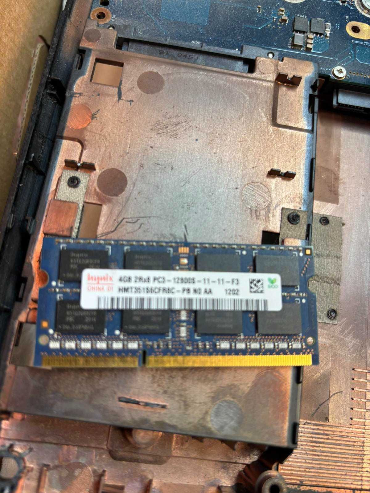 Продавам Toshiba Satellite C660-11Z за части