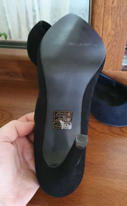 Туфли замшевые 39 размер