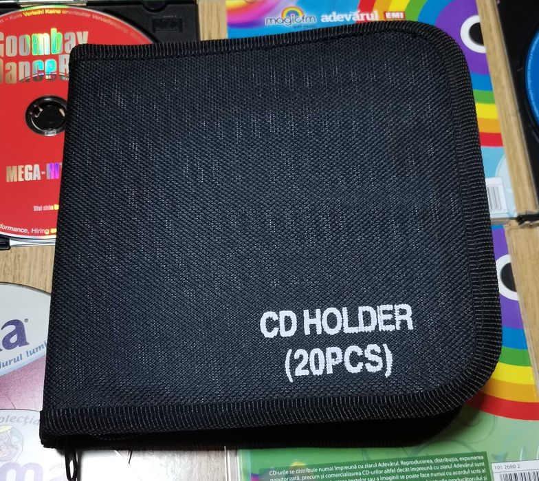 CD-uri cu muzica, originale, diverse genuri, stare foarte buna!