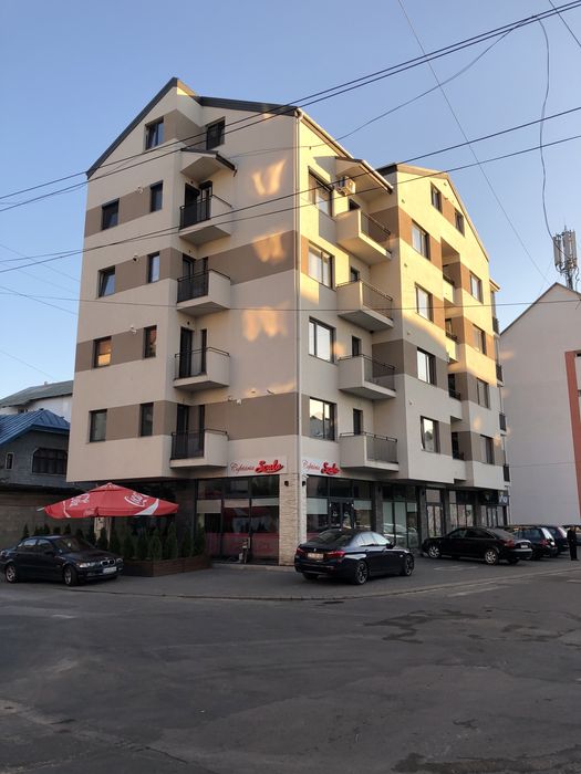 Apartament de vanzare cu 3 camere