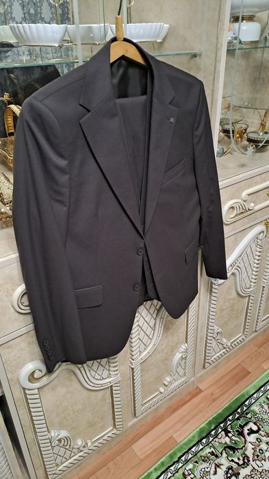 Костюм шалбар 50размер 1 рет киілген, сыймай калды.