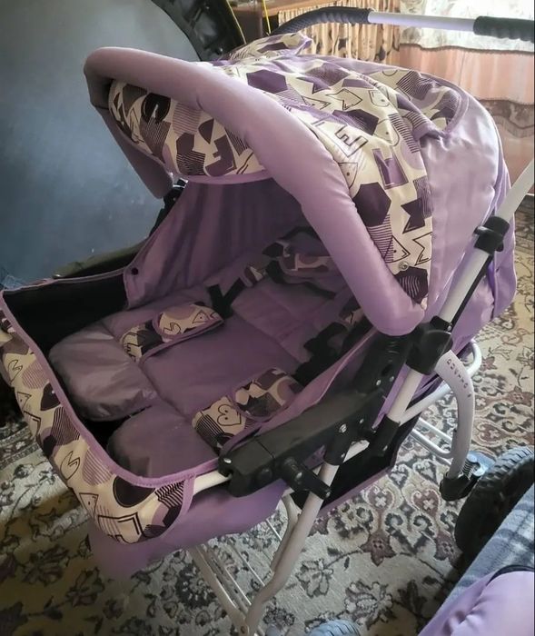 Коляска для двойни.