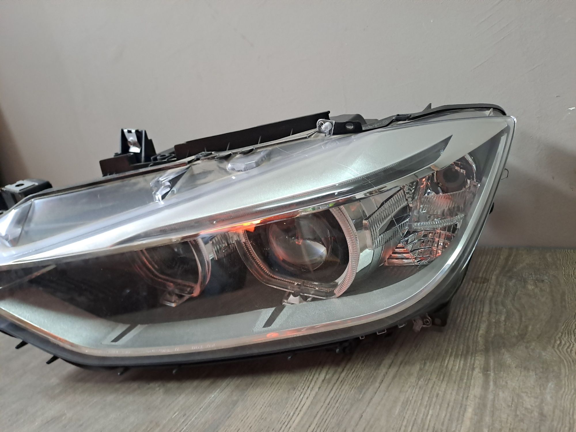 BMW 3 f30/f31 фар ляв ксенон