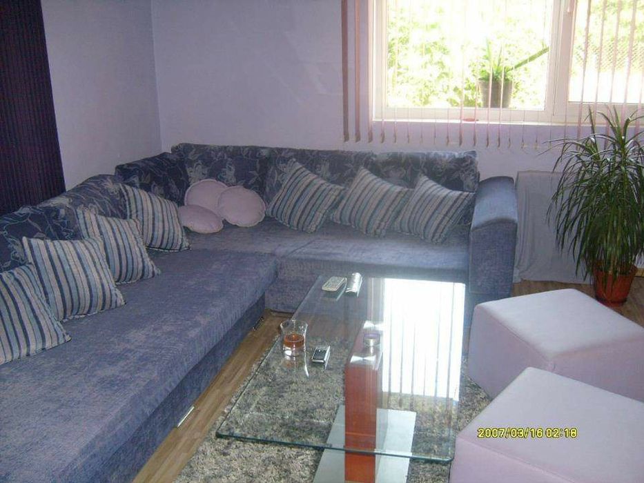 Тапицерски и шивашки услуги