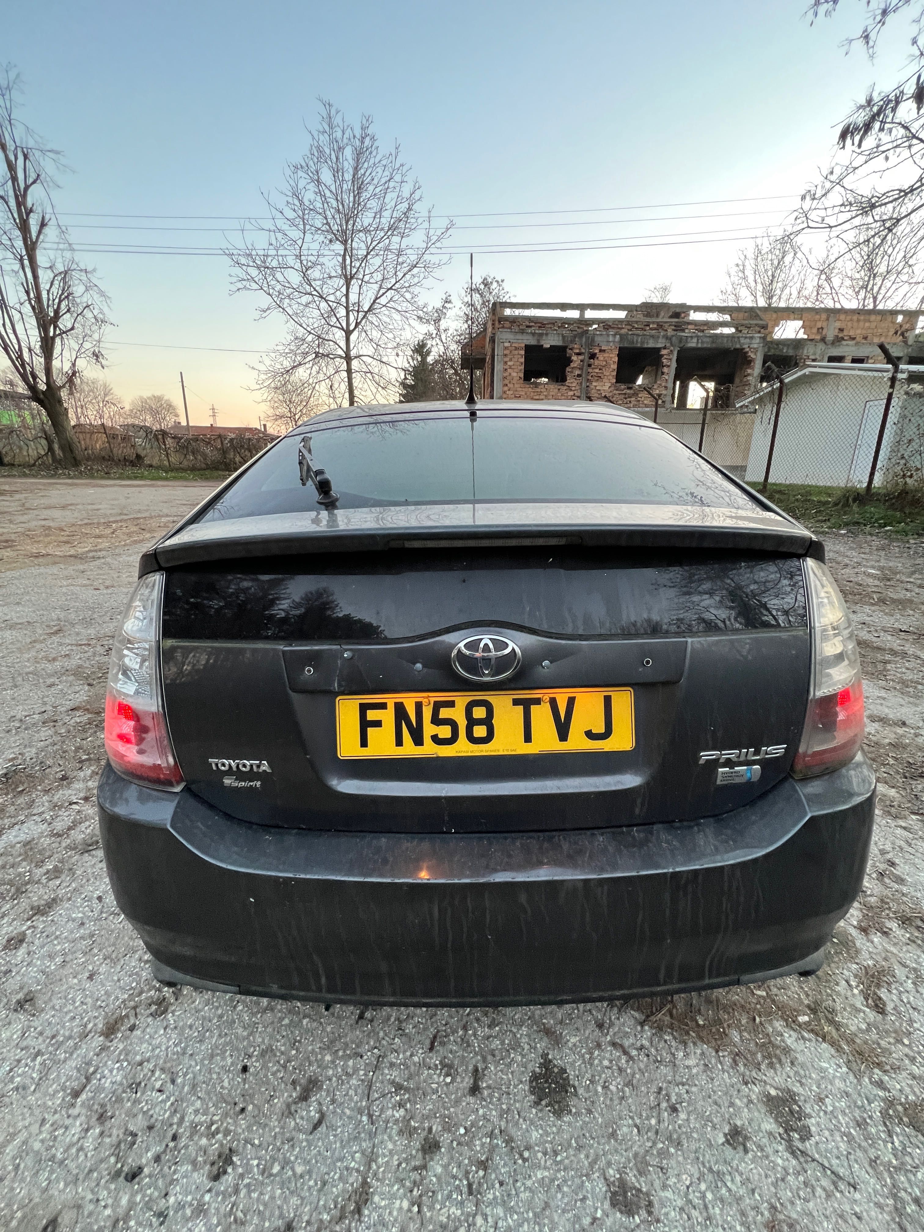 На части Toyota Prius Spirit VV-I Auto 2008 година 1.5