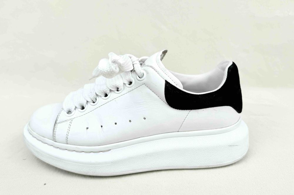 Alexander McQueen
Platform Sneakers Adidasi Piele Alb Original