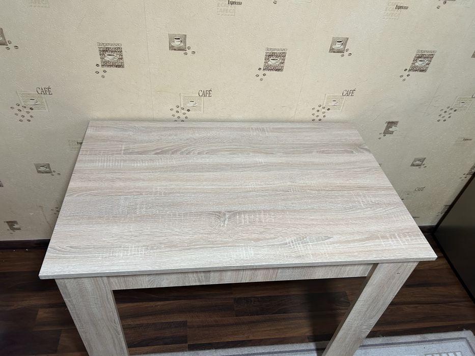 Vând masă bucătărie…….