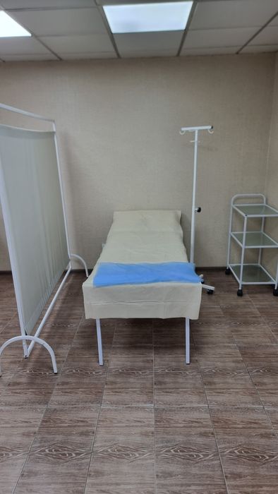 Кушетка массажный