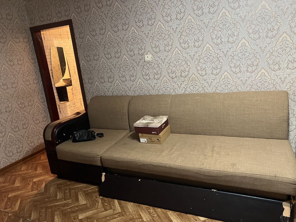Продам диван тахта