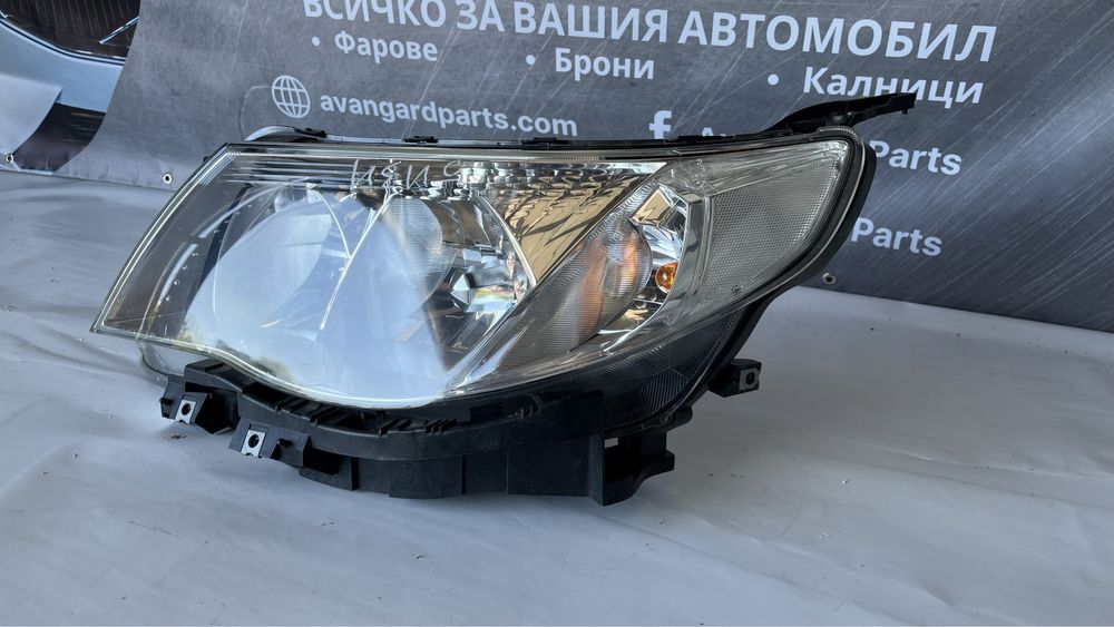 2 броя ляв фар Subaru Forester