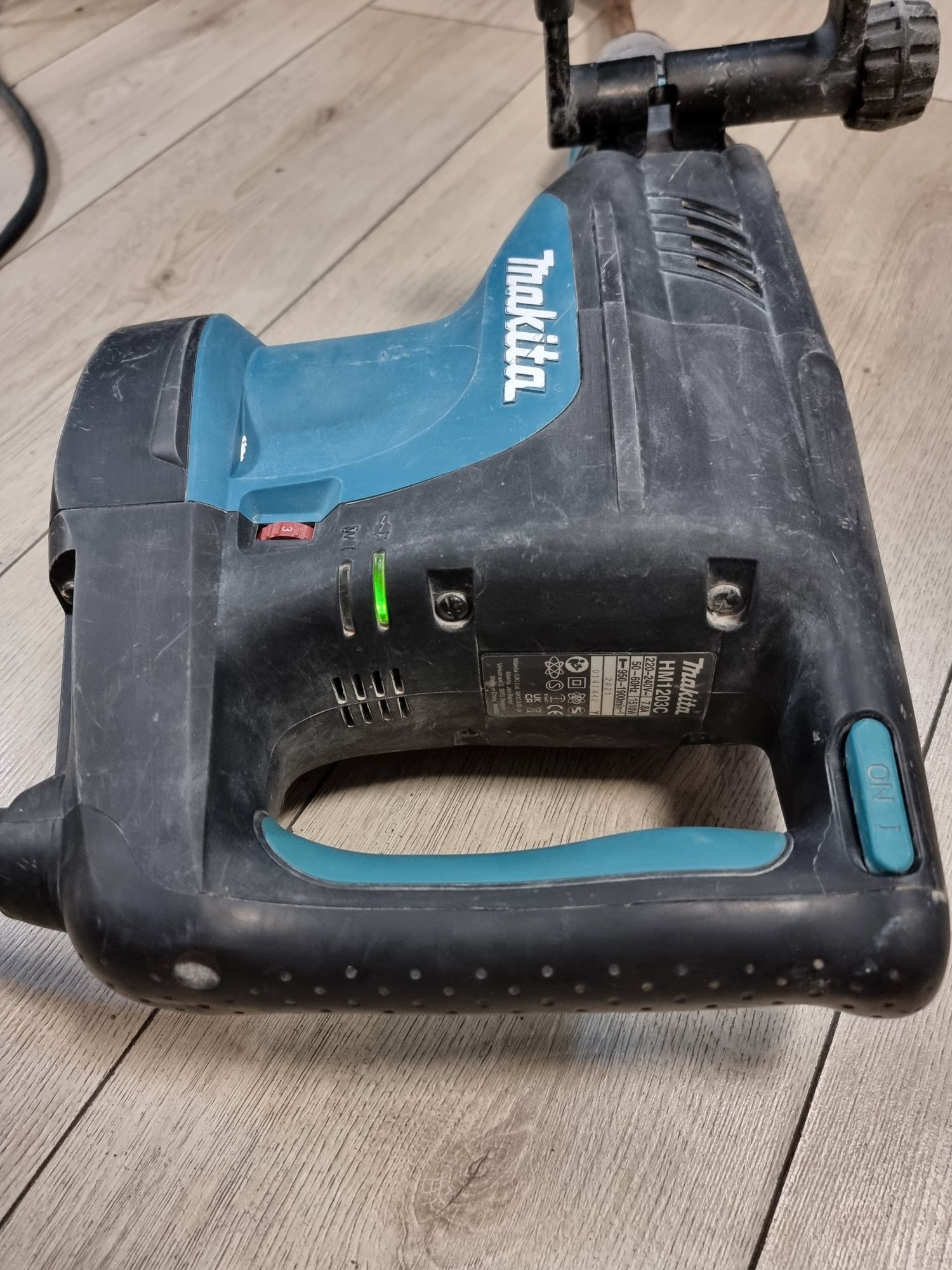 Amanet F28: Ciocan rotopercutor / Picamer Makita HM1203C
