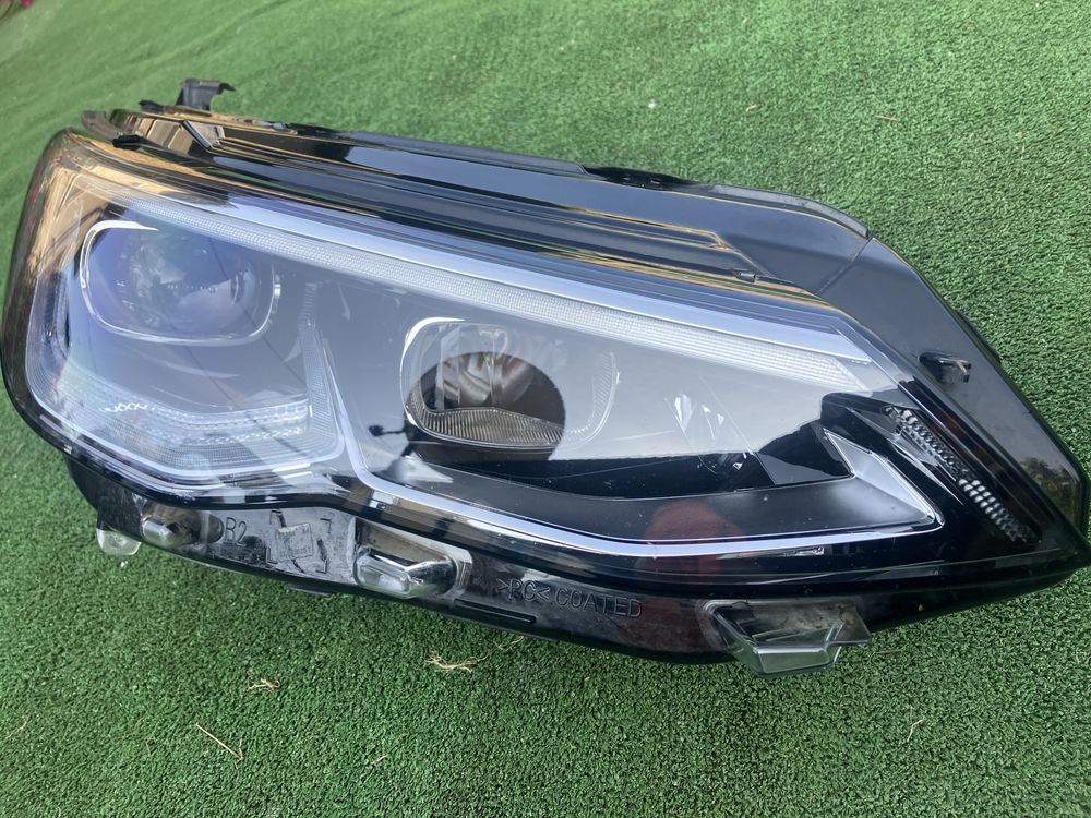Фар LED  VW Golf 8 Голф 8 десен Лед