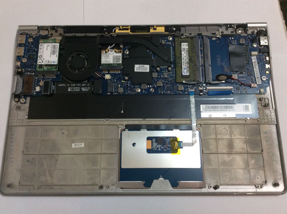 Piese Dezmembrez laptop Samsung NP900XPD