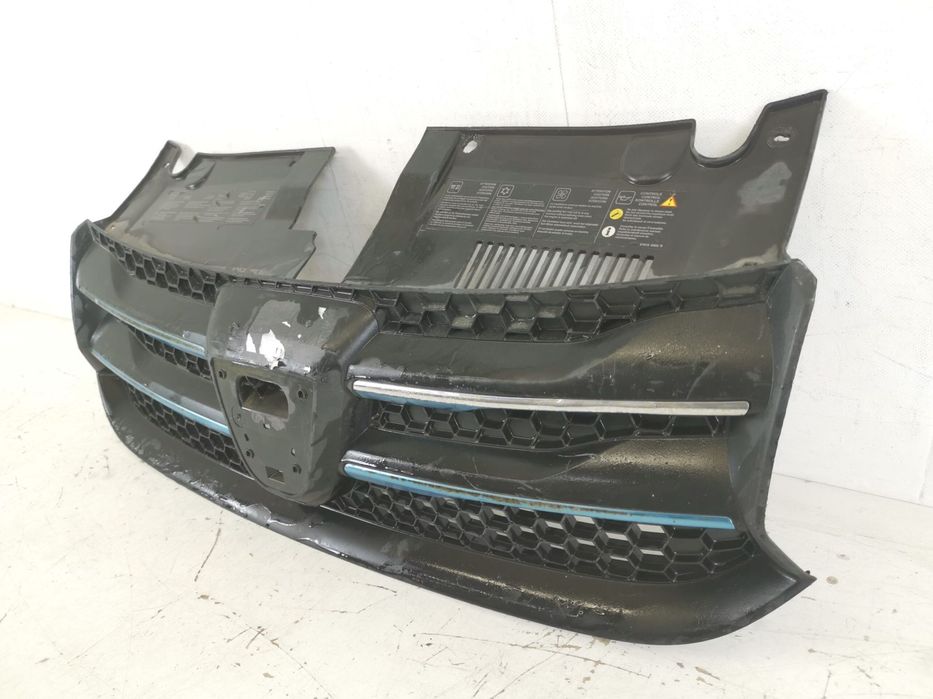 Grila Radiator Dacia  Logan 2 2013 2014 2015 2016 Originala In Stare B