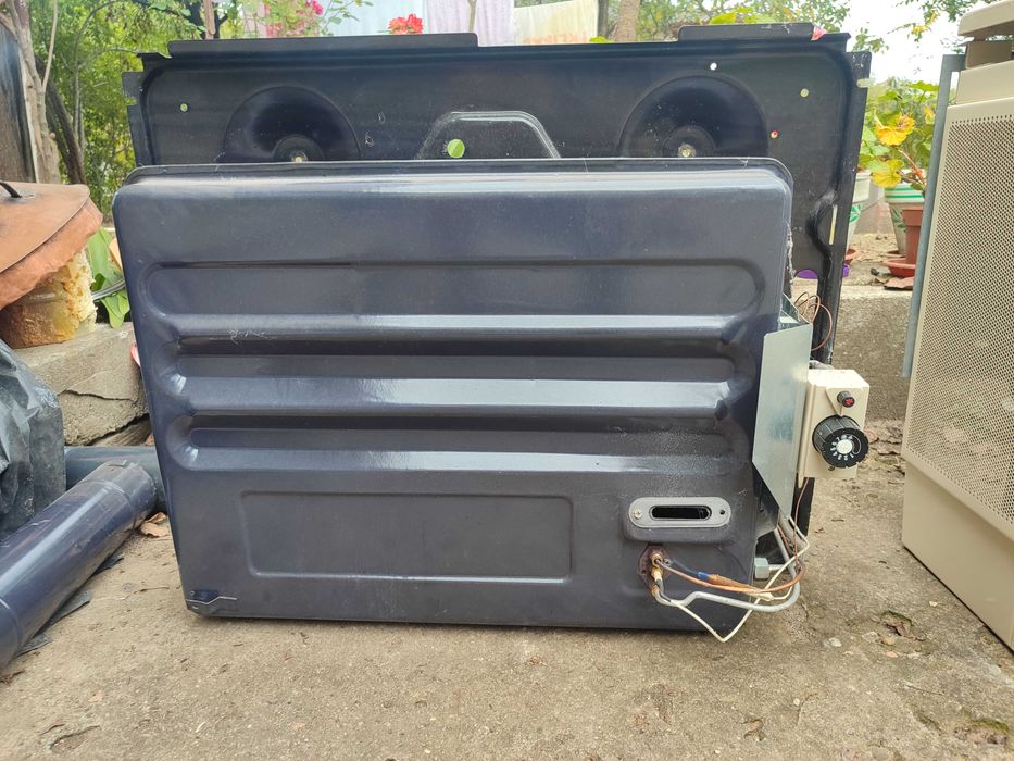 Vând 2 sobe convector pe gaz pret 1600 amân două