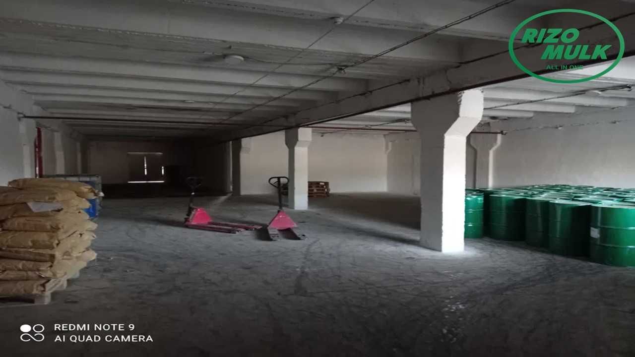 ХХХ Сдаётся складские помещения Янгиабад базар  45000 сум