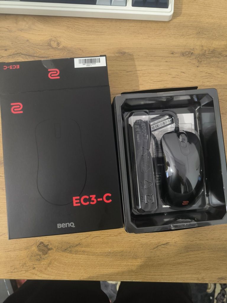 Продам игровую мышку zowie ec3-c