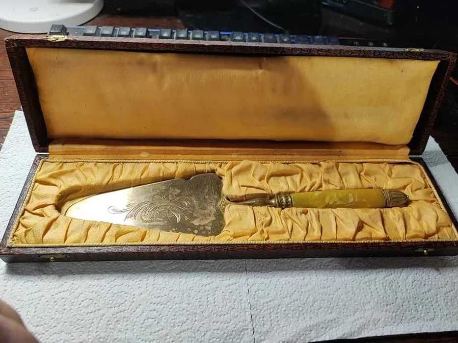 Lot vintage de 8 loturi de diferite tacamuri