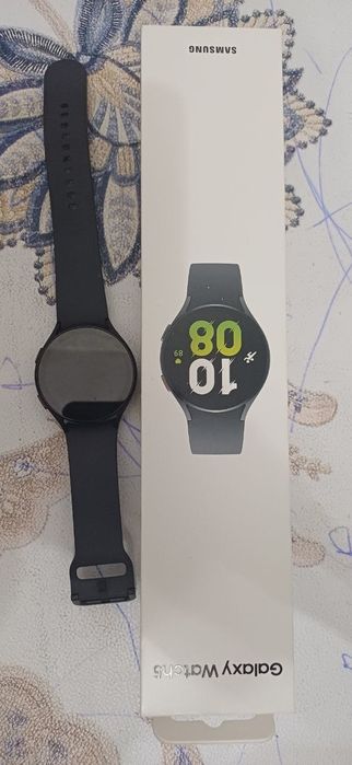 Продается часы Galaxy watch 5,44