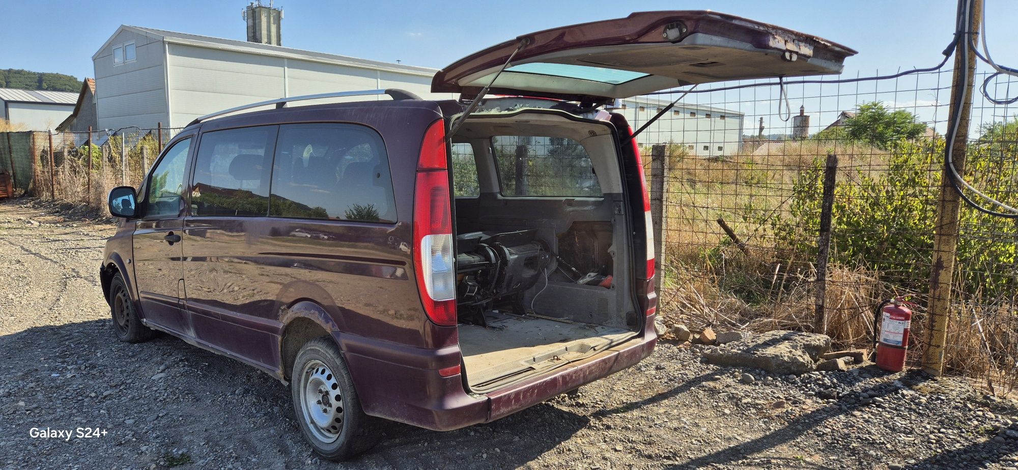 Dezmembram Mercedes Vito W639 2.2 CDI 2006