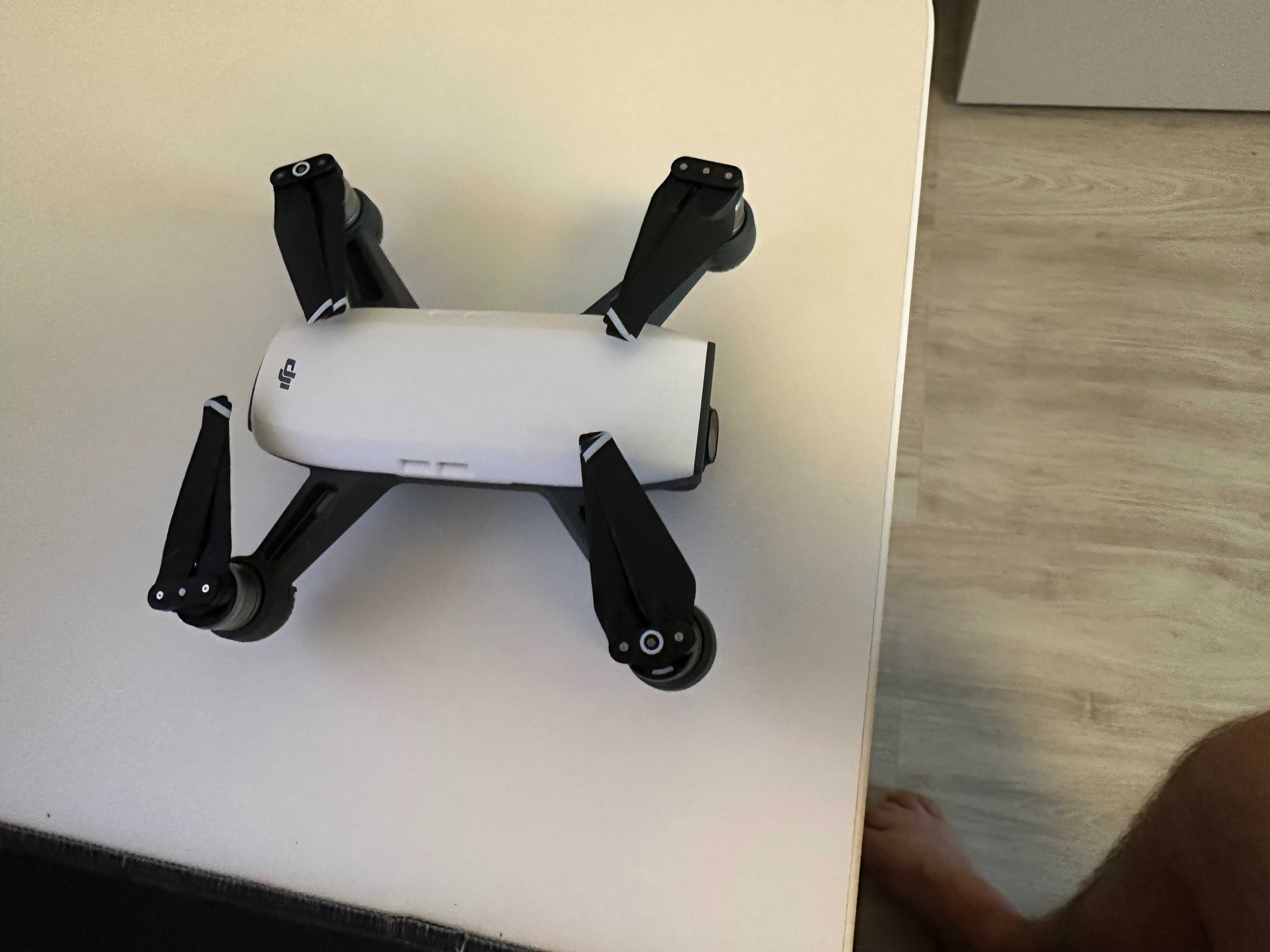 DJI Spark Mini + 2 Baterii + Controller