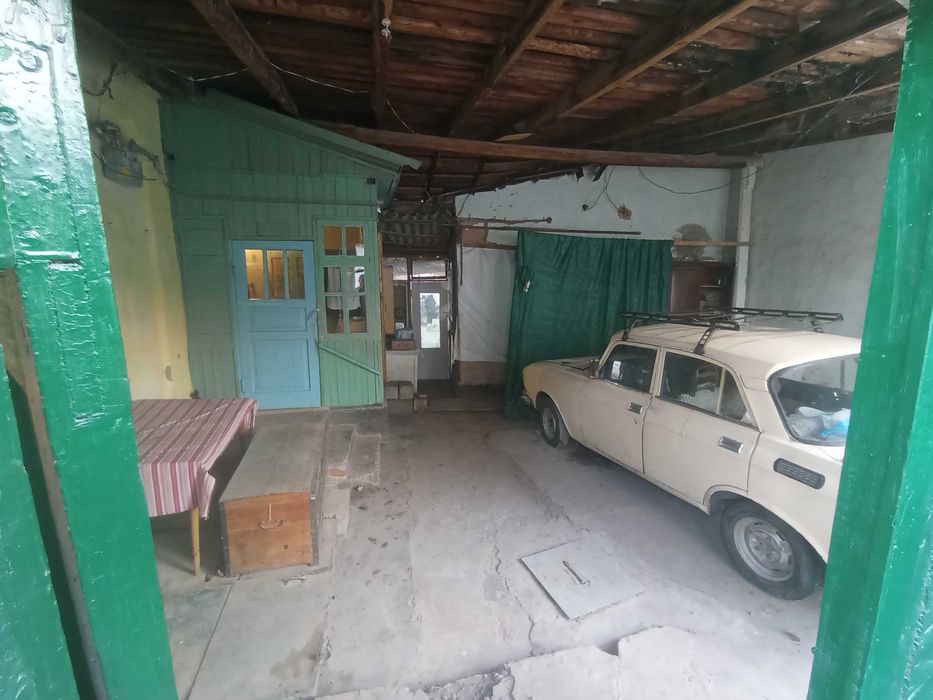 Продам дом в Кибрае. Не далеко от центра