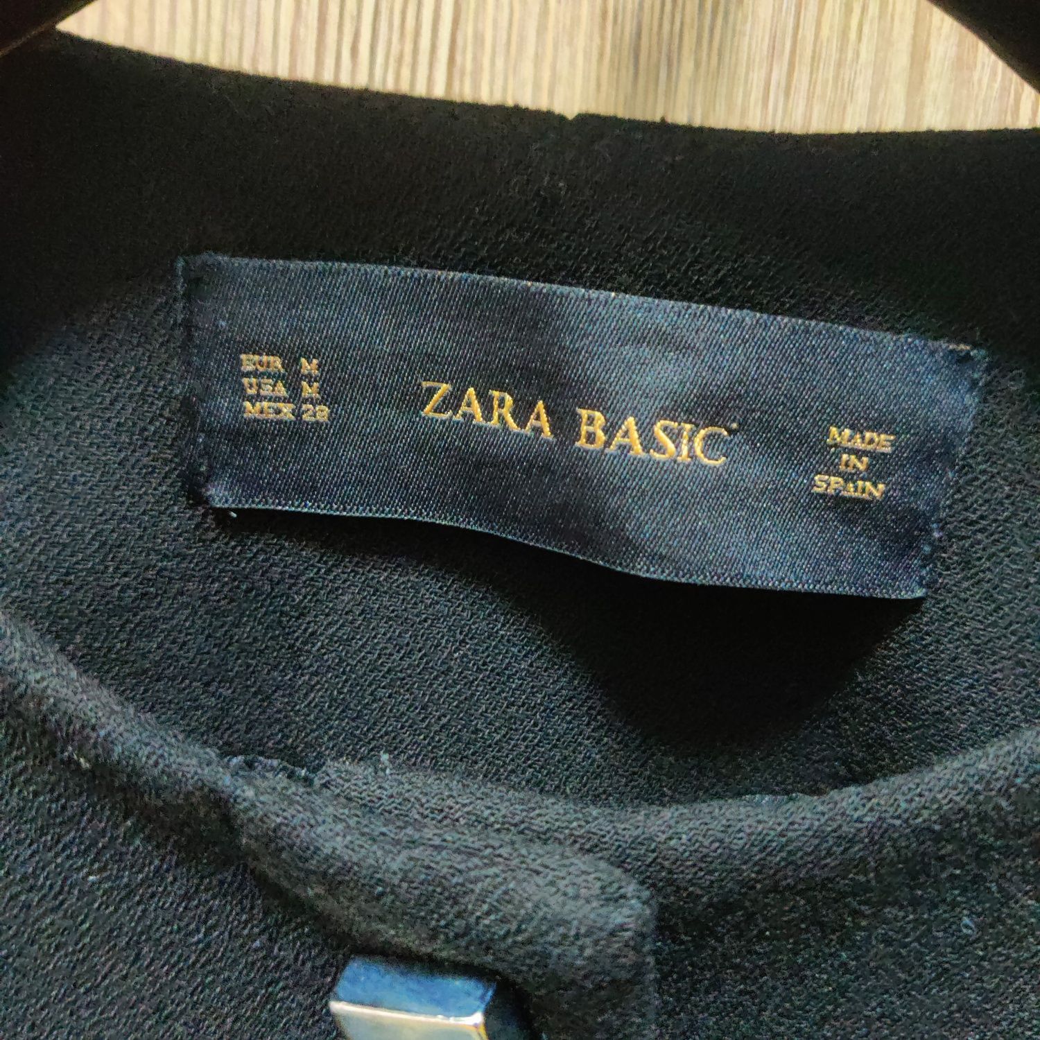 Jacheta-sacou Zara de dama mărimea M în condiții impecabile !