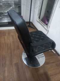 Срочно продам кресло для парикмахера