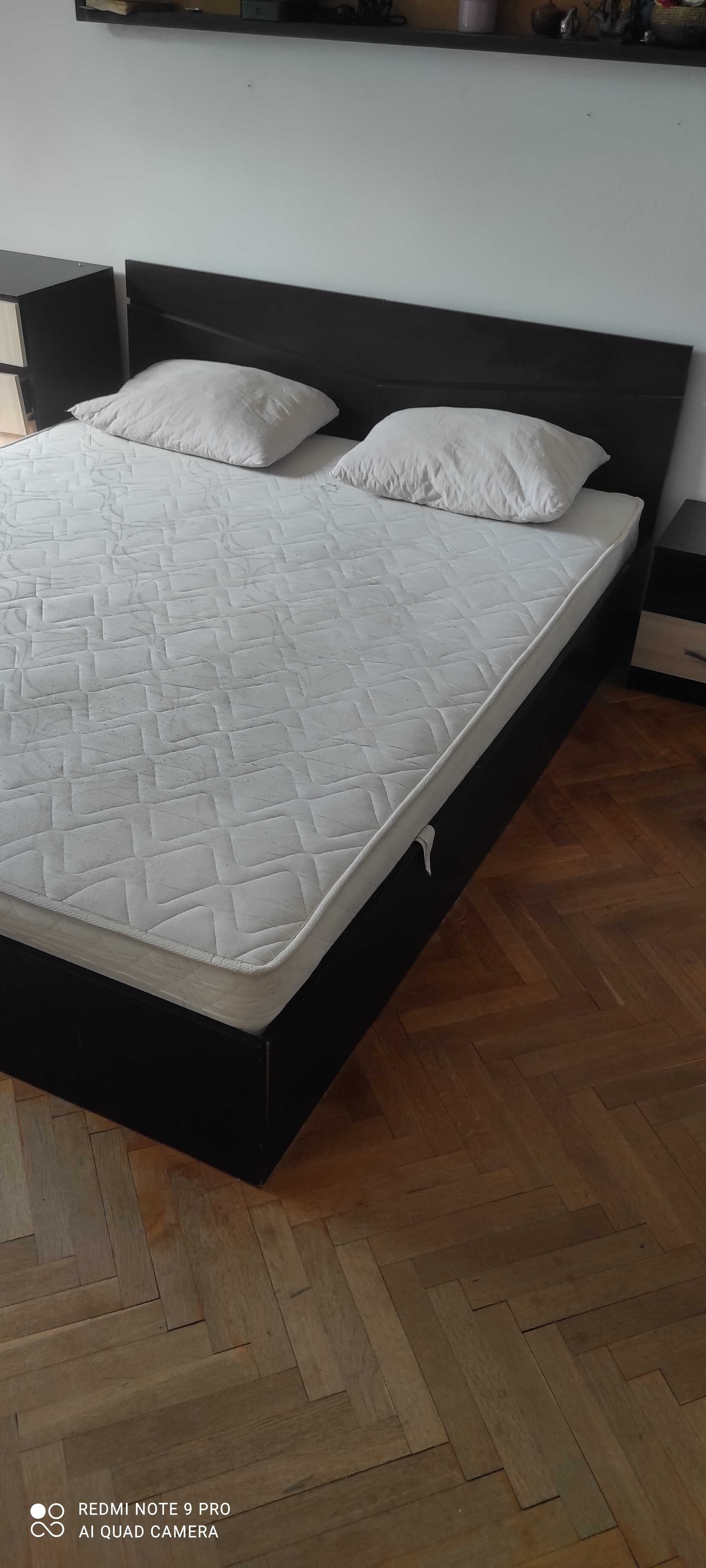 Спалня 160х200 запазена, подарък матрак