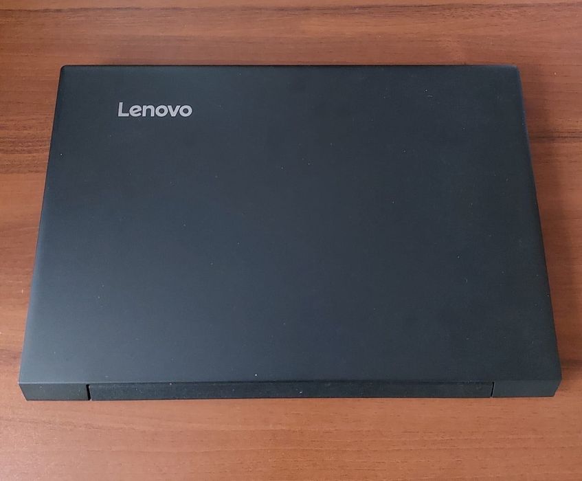 Продавам лаптоп Lenovo V310-15ISK