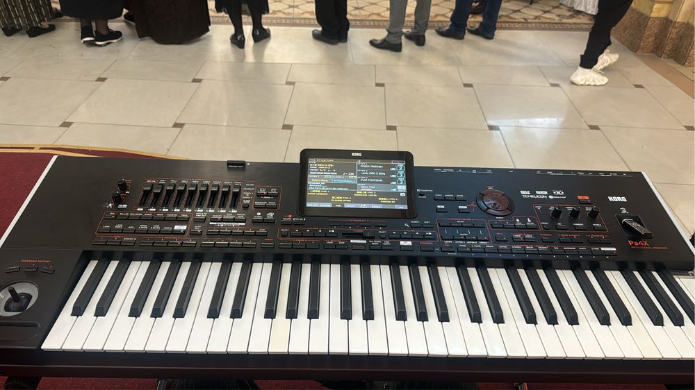 Korg pa 4 x pro 61 key