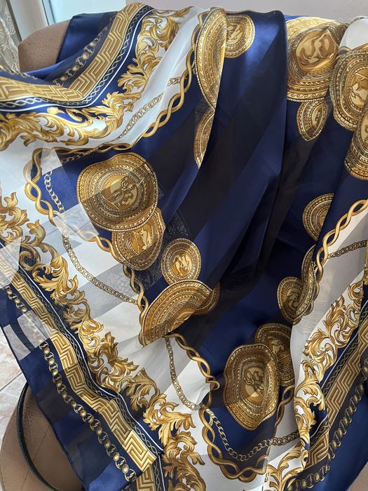 Красив шал от мек шифон в бароков стил