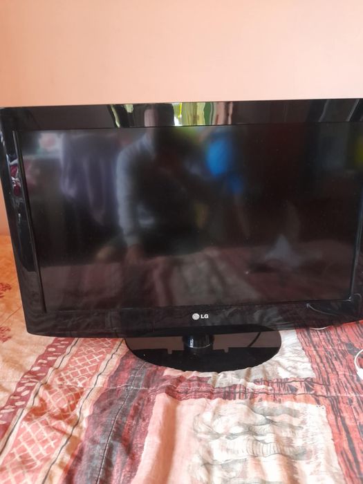 Телевизор LG 32 инча
